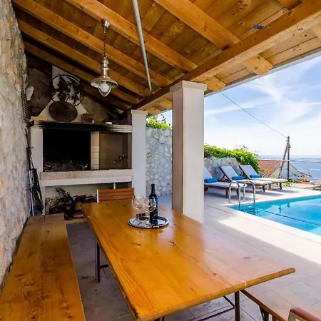 Elegant Sea-view With Pool