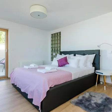 Villa Elegant Sea-view With Pool