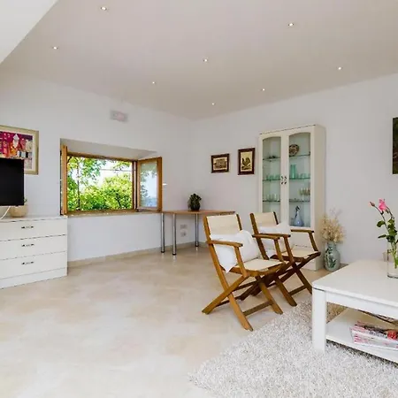 Elegant Sea-view With Pool *