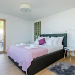 Βίλα Elegant Sea-view With Pool