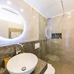 Βίλα Elegant Sea-view With Pool Mlini
