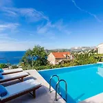 Elegant Sea-view With Pool Βίλα Mlini