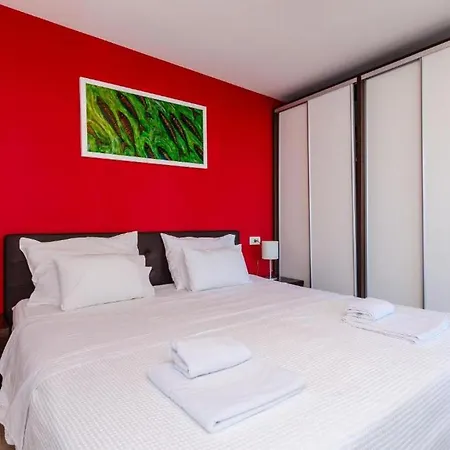 Elegant Sea-view With Pool Villa