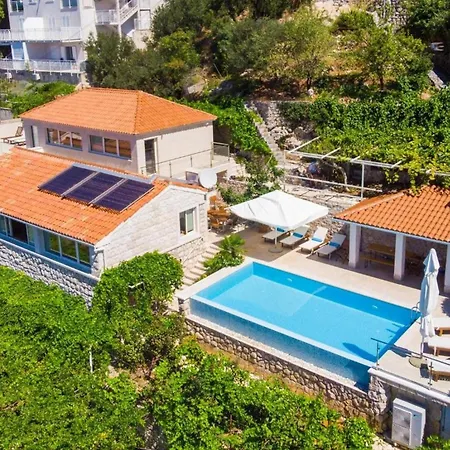 Βίλα Elegant Sea-view With Pool