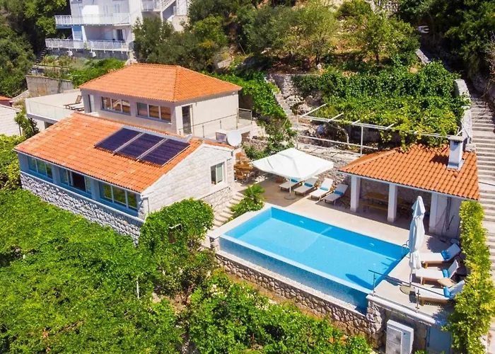 Villa Elegant Sea-view With Pool